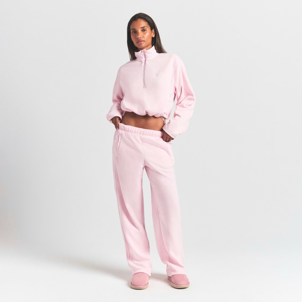 SKIMS Pink Lounge Straight Leg Pant Set